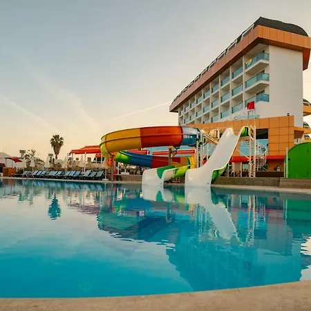 Otel Throne & 5*