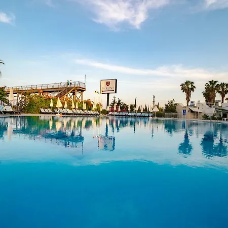 Throne & Otel 5*