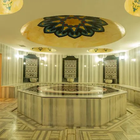 Throne & Отель 5*